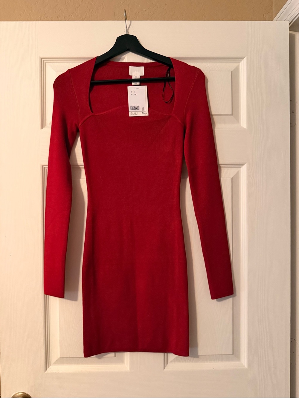H&M Red Long-Sleeve Square Neck Bodycon Dress